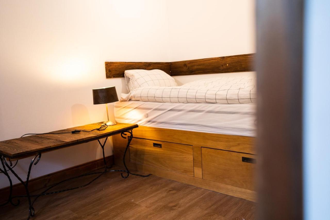 La Baraka Hostel Bagnes 外观 照片