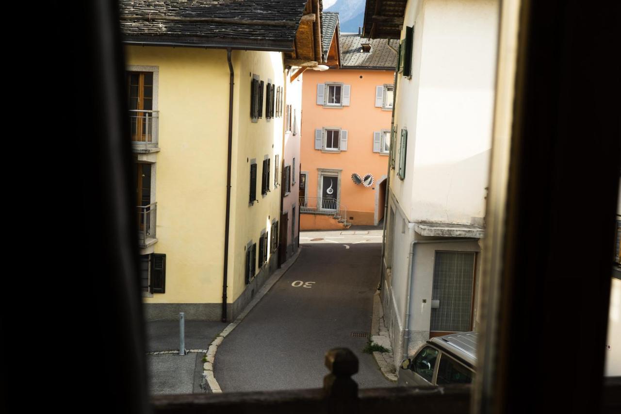 La Baraka Hostel Bagnes 外观 照片