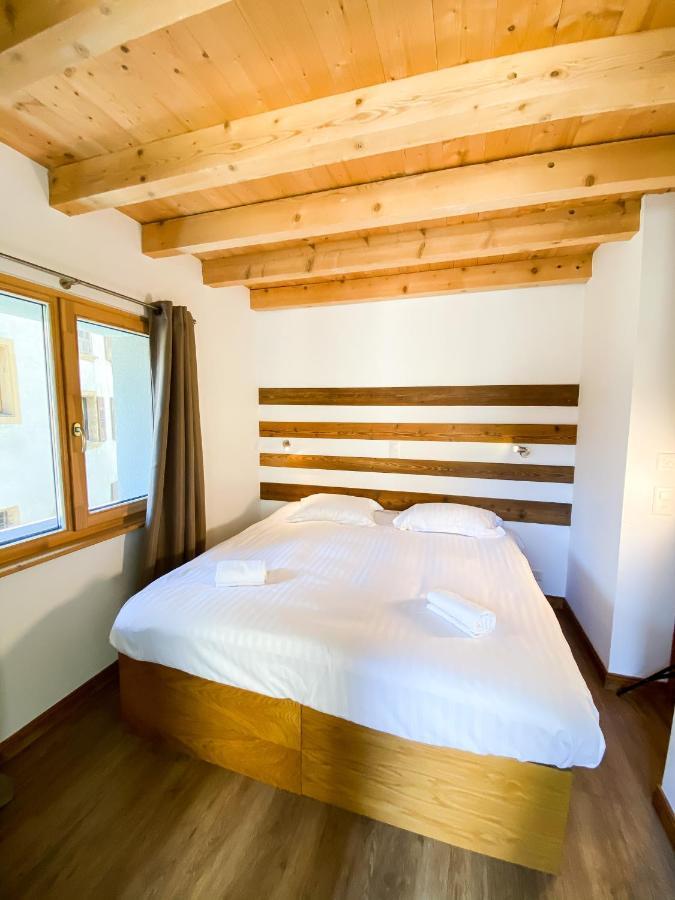 La Baraka Hostel Bagnes 外观 照片