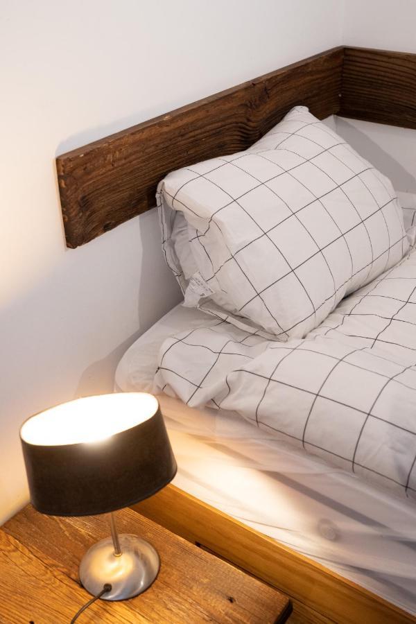La Baraka Hostel Bagnes 外观 照片